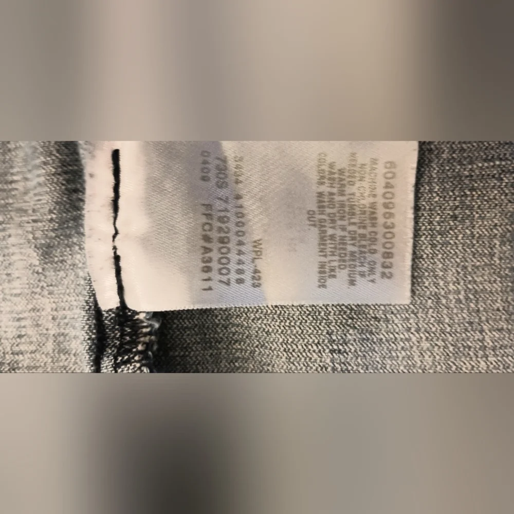 Levis denim jacket - Picture 12 of 12